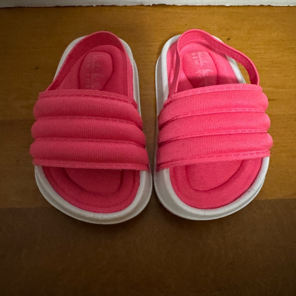 Nicole Miller Baby Girl Pink Sandal Shoes Size 2